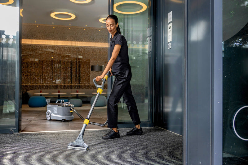 Grundreinigung und Imprägnierung Teppich